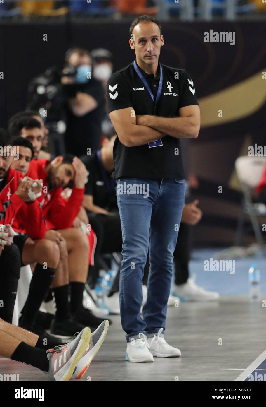 Roberto parrondo hi-res stock photography and images - Alamy