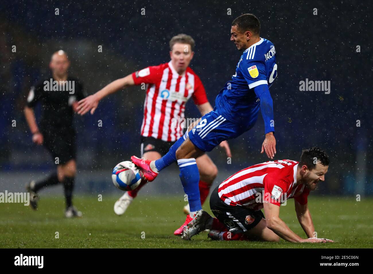 Kayden Jackson of Ipswich Town clashes with Bailey Wright of Sunderland before receiving a red card for violent conduct - Ipswich Town v Sunderland, Sky Bet League One, Portman Road, Ipswich, UK - 26th January 2021  Editorial Use Only - DataCo restrictions apply Stock Photo