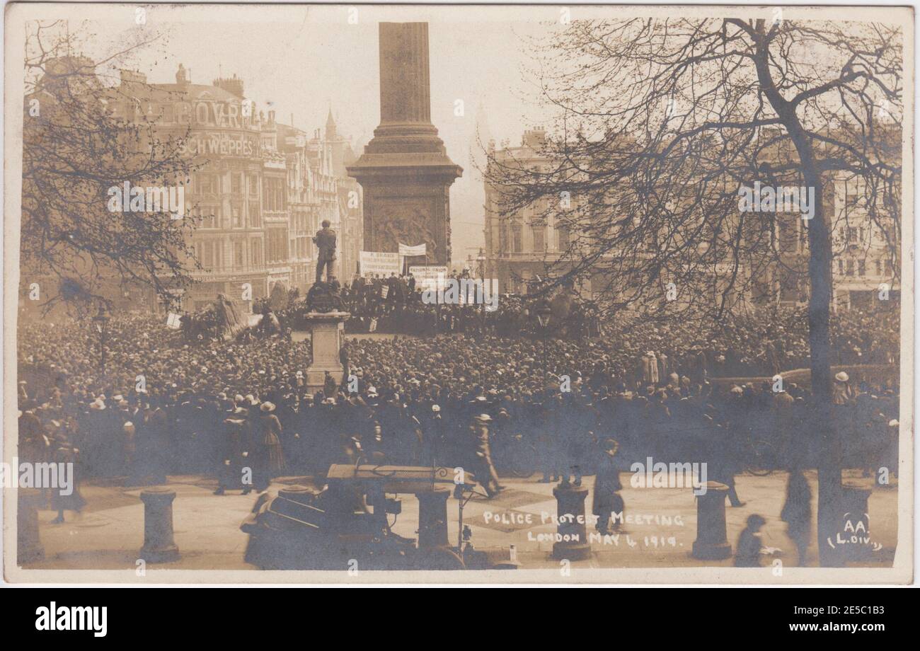 Police protest meeting, Trafalgar Square, London, 4 May 1919: 1919 police strikes and protests Stock Photo