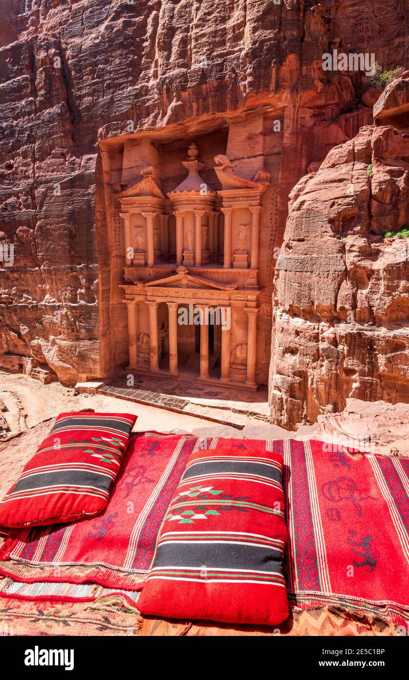 Ancient Petra in Jordan - Siq and the Treasury Al Khazneh in Wadi Musa one of the new Seven Wonders of the World. Stock Photo