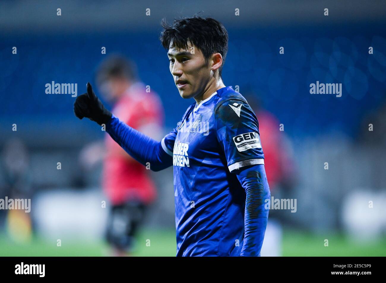 Sport football thumbs up hi-res stock photography and images - Alamy