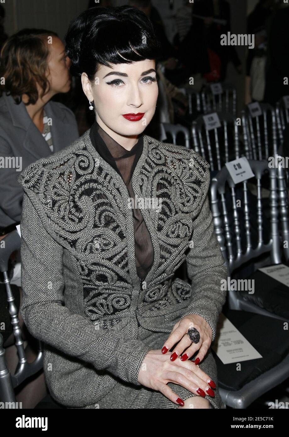 Dita Von Teese attends the presentation of Louis Vuitton Spring-Summer 2007  Ready-to-Wear collection held at the 'Petit Palais' in Paris, France, on  October 8, 2006. Photo by Khayat-Nebinger-Orban-Taamallah/ABACAPRESS.COM  Stock Photo - Alamy