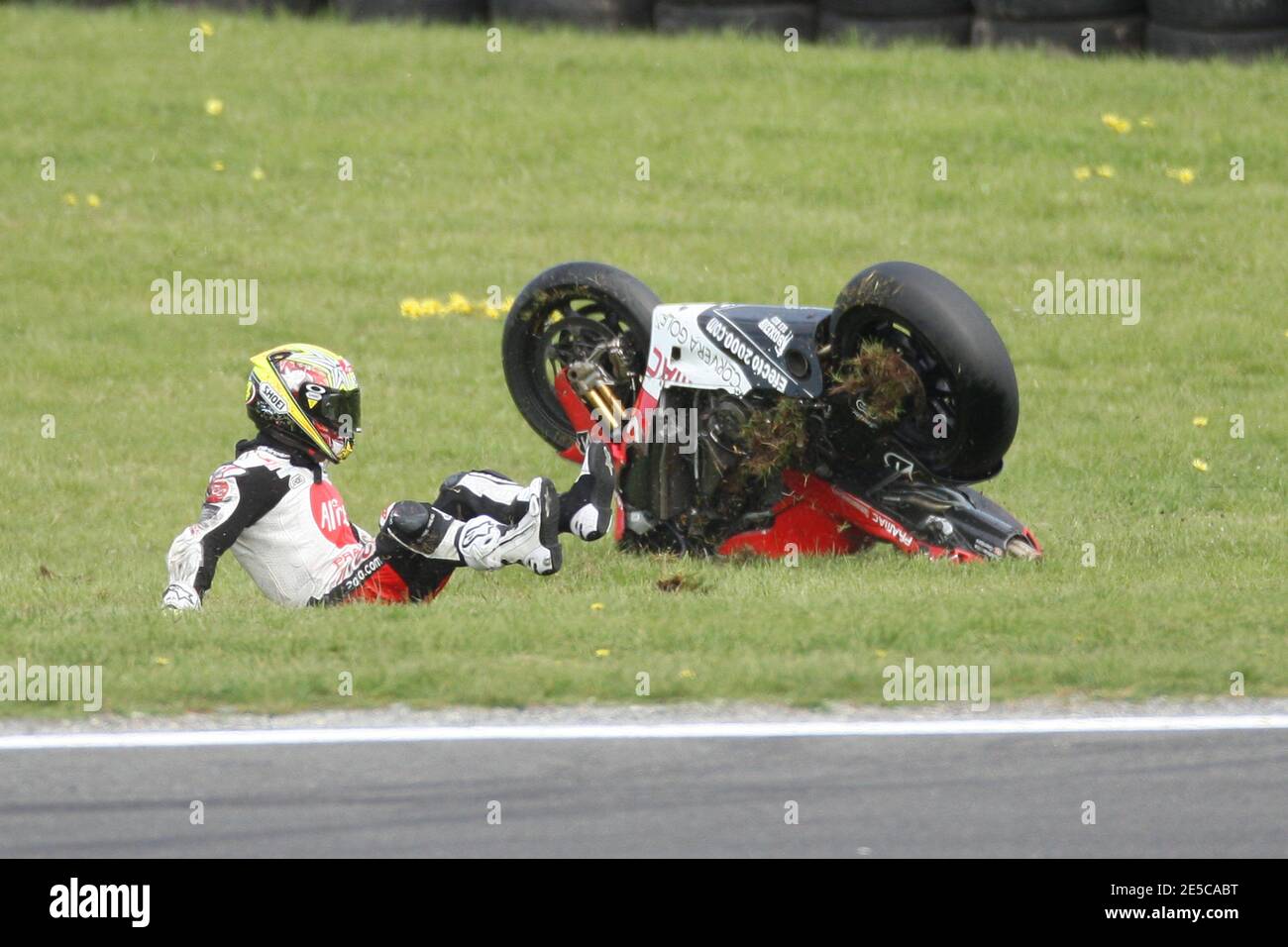Spain's Toni Elias of Ducati team falls during the qualification of the  Austrlian motorcycling Grand Prix at Philip Island circuit in Philip  Island, south of Australia, on October 4, 2008. Photo by