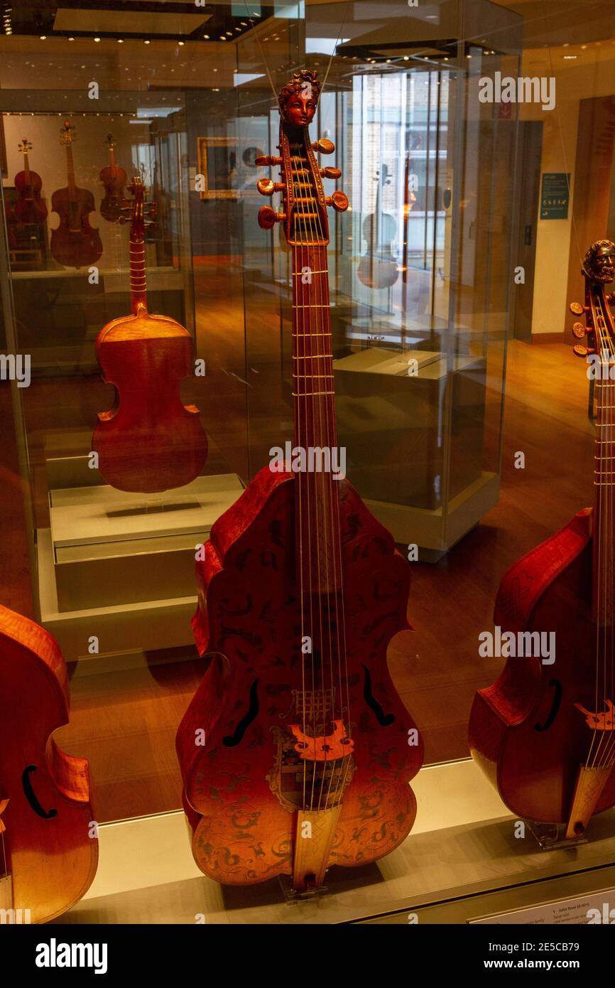 Viol instrument hires stock photography and images Alamy