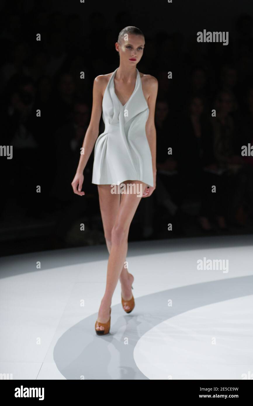 Hussein chalayan catwalk hi-res stock photography and images