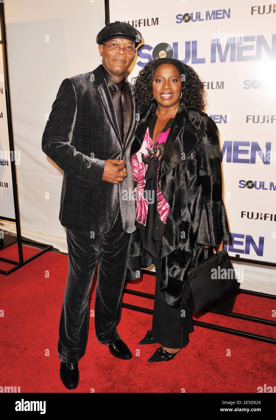 'Actor Samuel L. Jackson and wife actress LaTania Richardson attend the ''Soul Men'' World Premiere at The Apollo Theater in Harlem, New York City, NY, USA on October 28, 2008. Photo by Slaven Vlasic/ABACAPRESS.COM' Stock Photo