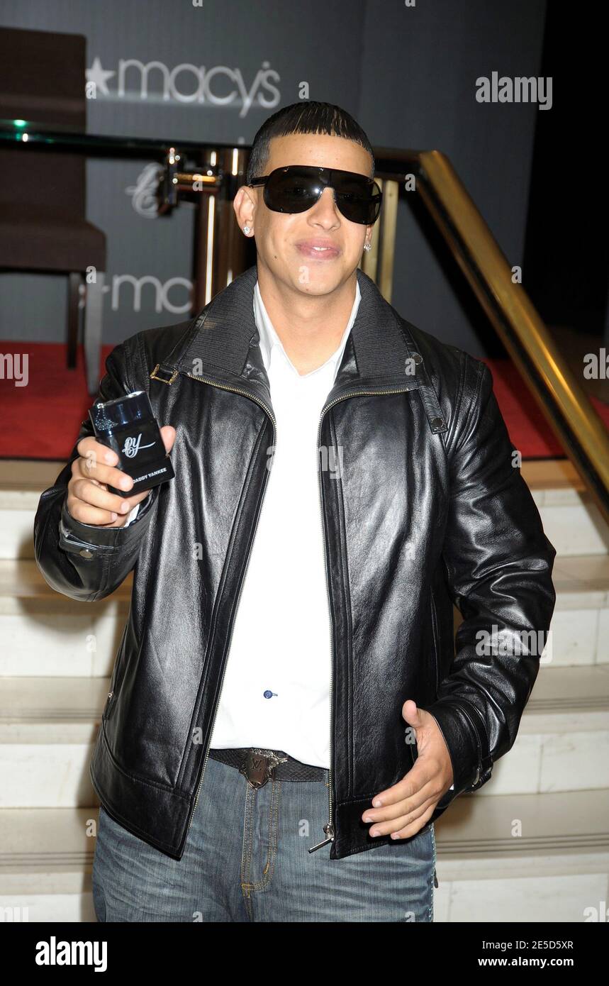 Daddy Yankee Poses Looks At His New Sneaker At The Reebok RBK Now Playing  Press Conference At Marquee In New York City On March 8, (UPI Photo/John  Angelillo Stock Photo Alamy