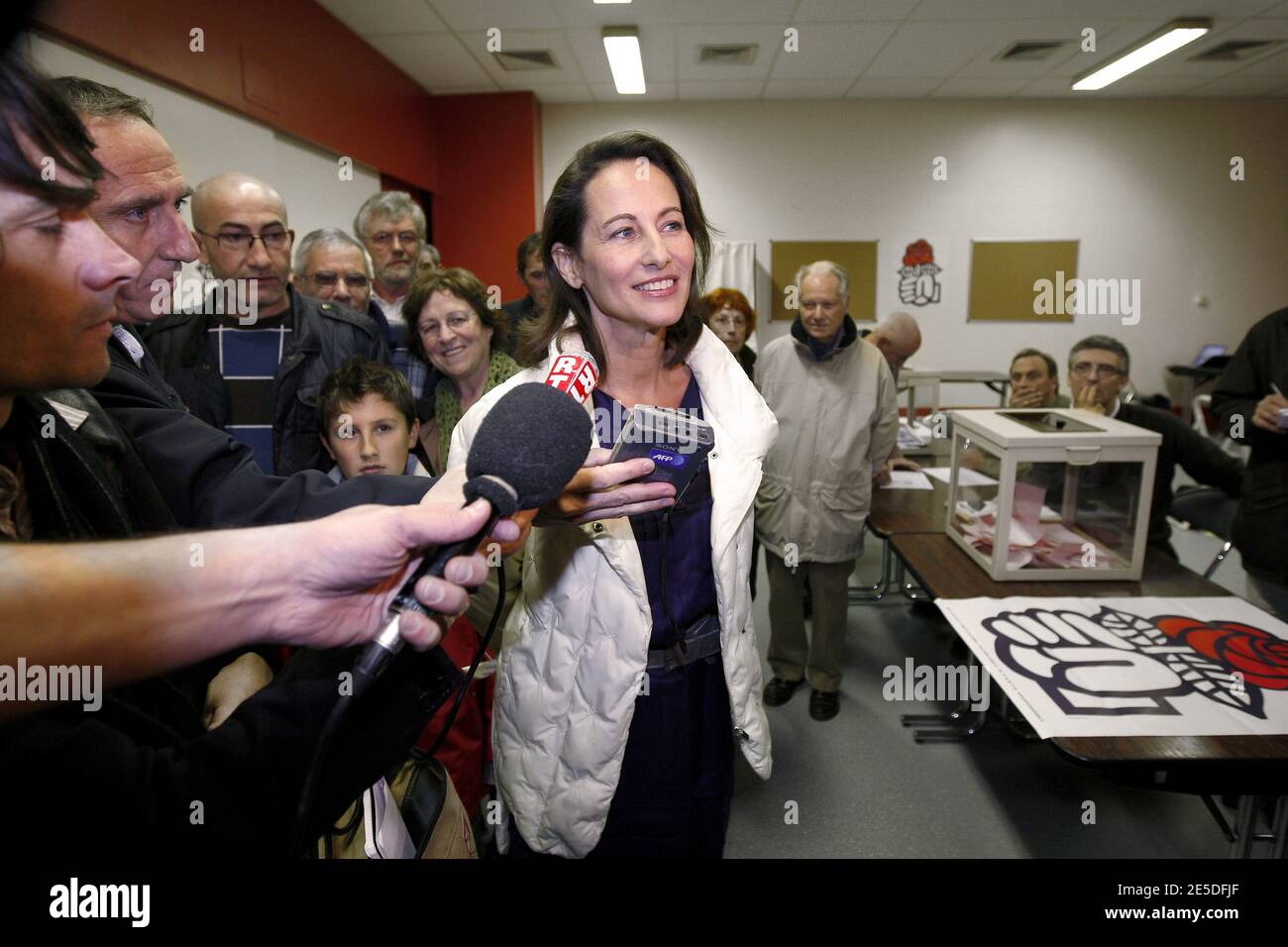 Segolene Royal, one of three candidates who is campaigning to become head of French Socialist Party at a polling station in Melle, France on November 20, 2008. Photo by Patrick Bernard/ABACAPRESS.COM Stock Photo