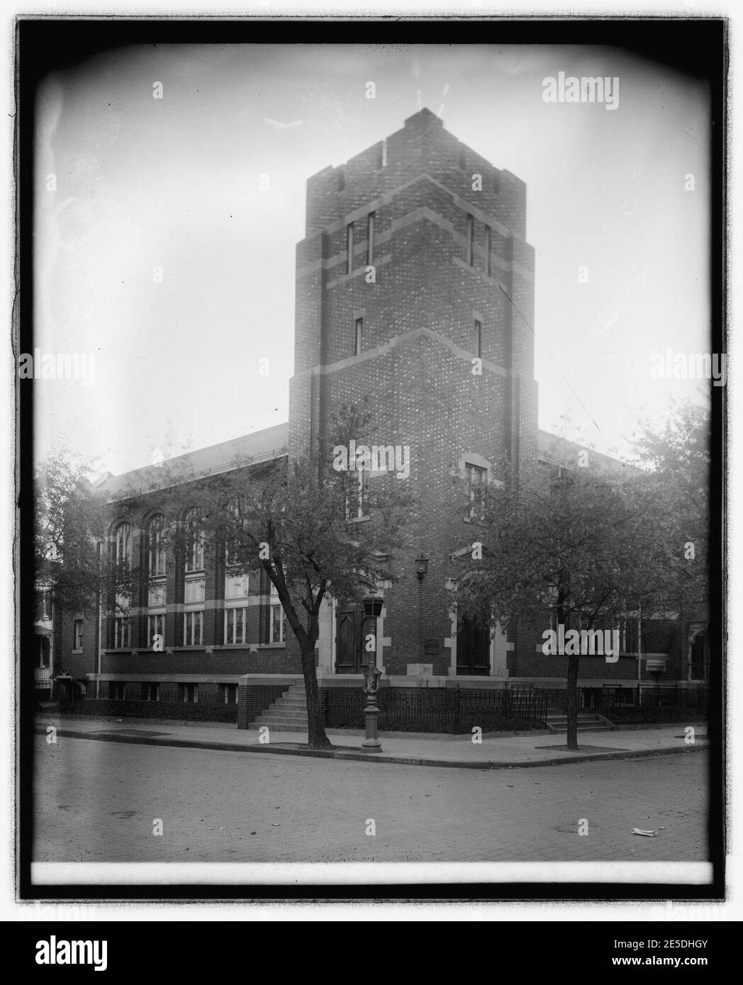 Metropolitan baptist church Black and White Stock Photos & Images - Alamy