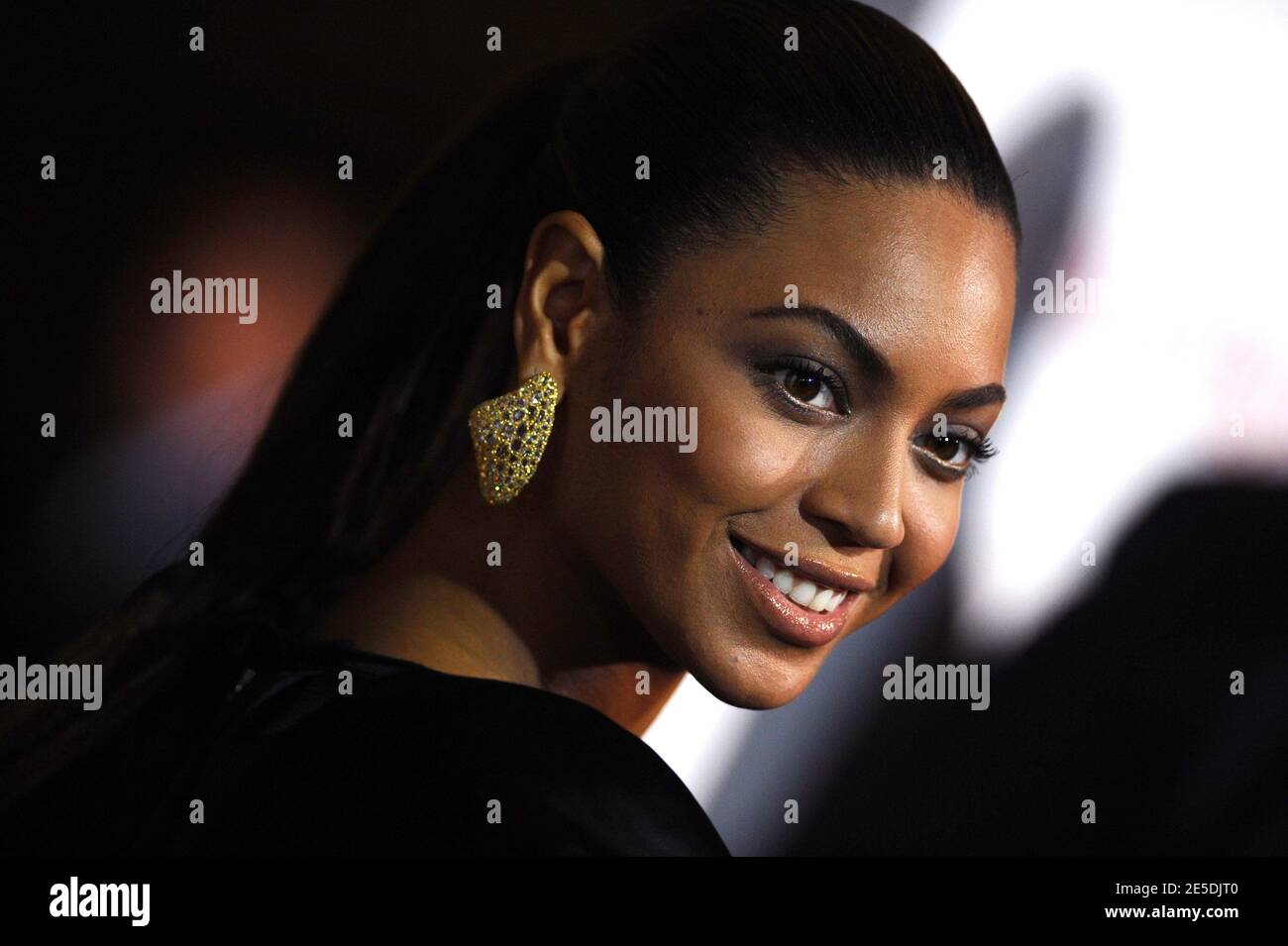 Cast member Beyonce Knowles arriving for the premiere of 'Cadillac ...