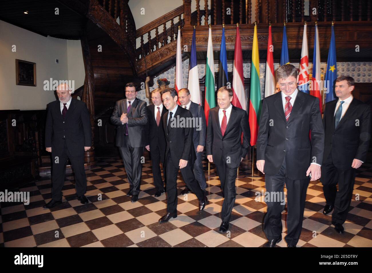 L-R : Latvian President Valdis Zatlers, an unidentified person, Lithuanian Prime Minister Gediminas Kirkilas, Bulgarian Prime Minister Sergei Stanishev, French President Nicolas Sarkozy (acting as EU president), Polish Prime Minister Donald Tusk, Hungarian Prime Minister Ferenc Gyurcsany, Romanian Prime Minister Calin Popescu Tariceanu and Estonian Prime Minister Andrus Ansip pose for a picture during a climate summit in Gdansk, Poland on December 6, 2008. Photo by Ammar Abd Rabbo/ABACAPRESS.COM Stock Photo