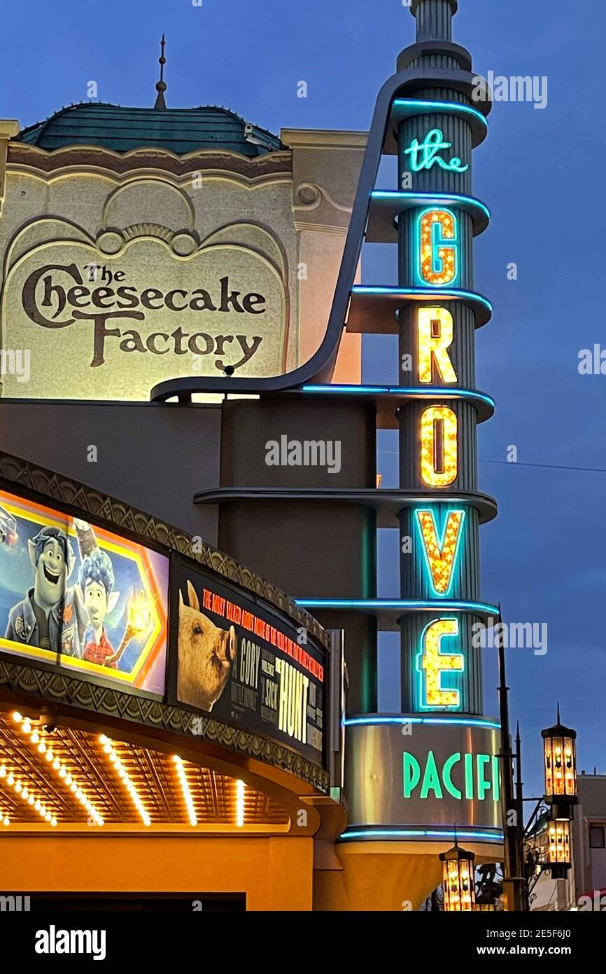 Tysons Galleria Sign And Cheesecake Factory Mclean Virginia Stock Photo -  Download Image Now - iStock