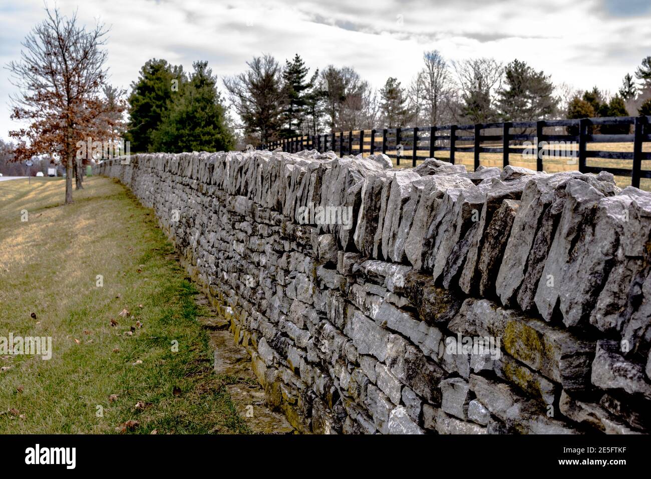 Kentucky fence hires stock photography and images Alamy