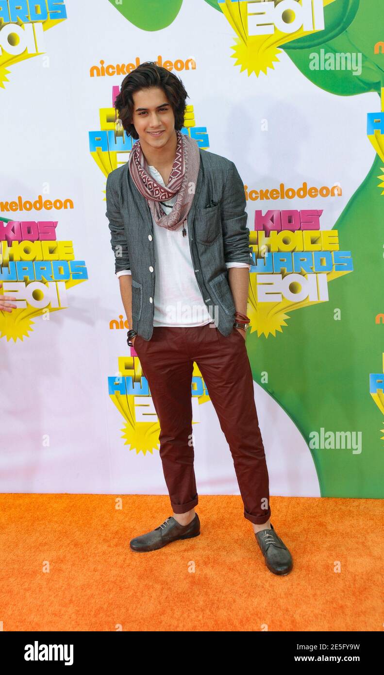 Avan Jogia at 2011 Nickelodeon Kids Choice Awards held at USC's Galen ...