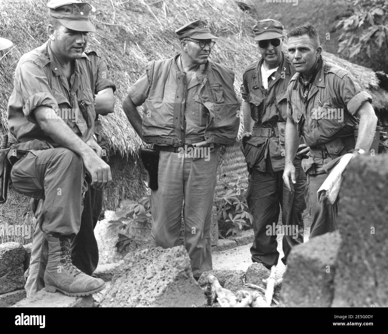 Marines vietnam Black and White Stock Photos & Images - Alamy