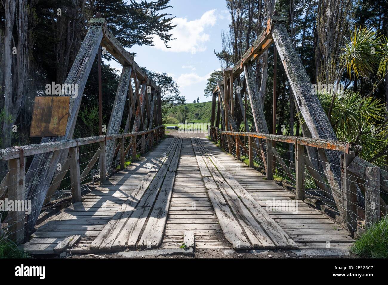 Old wooden truss bridge near Akitio, Tararua District, North Island, New Zealand Stock Photo