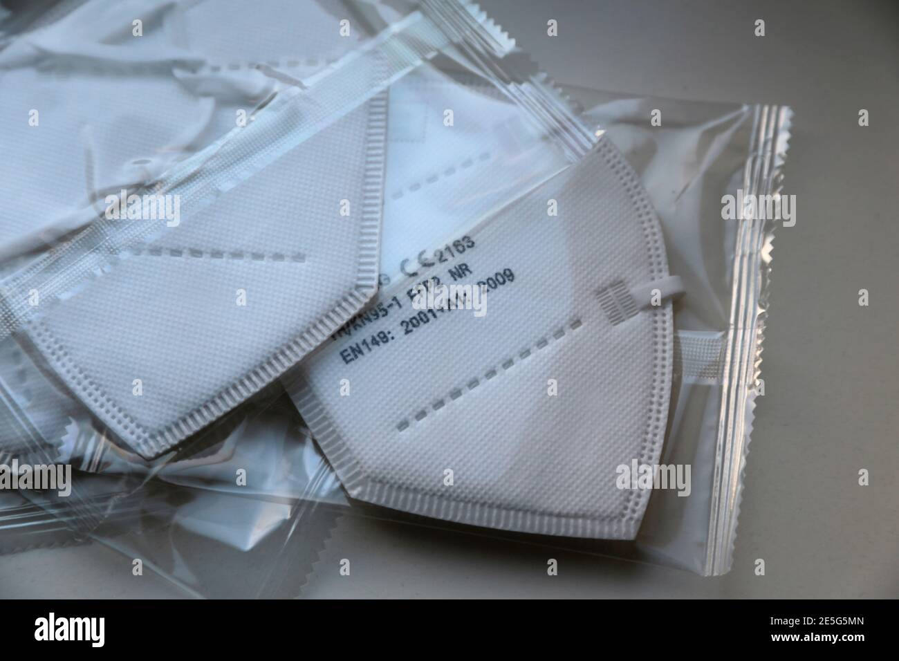 medical mask, everyday mask, new ffp2 mask packed in plastic Stock