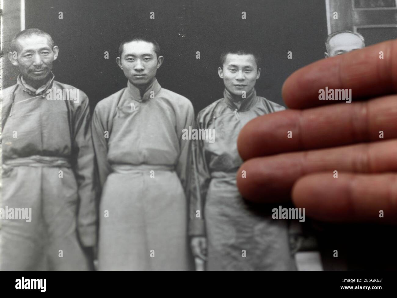 Choekyi gyaltsen 10th panchen lama hires stock photography and images