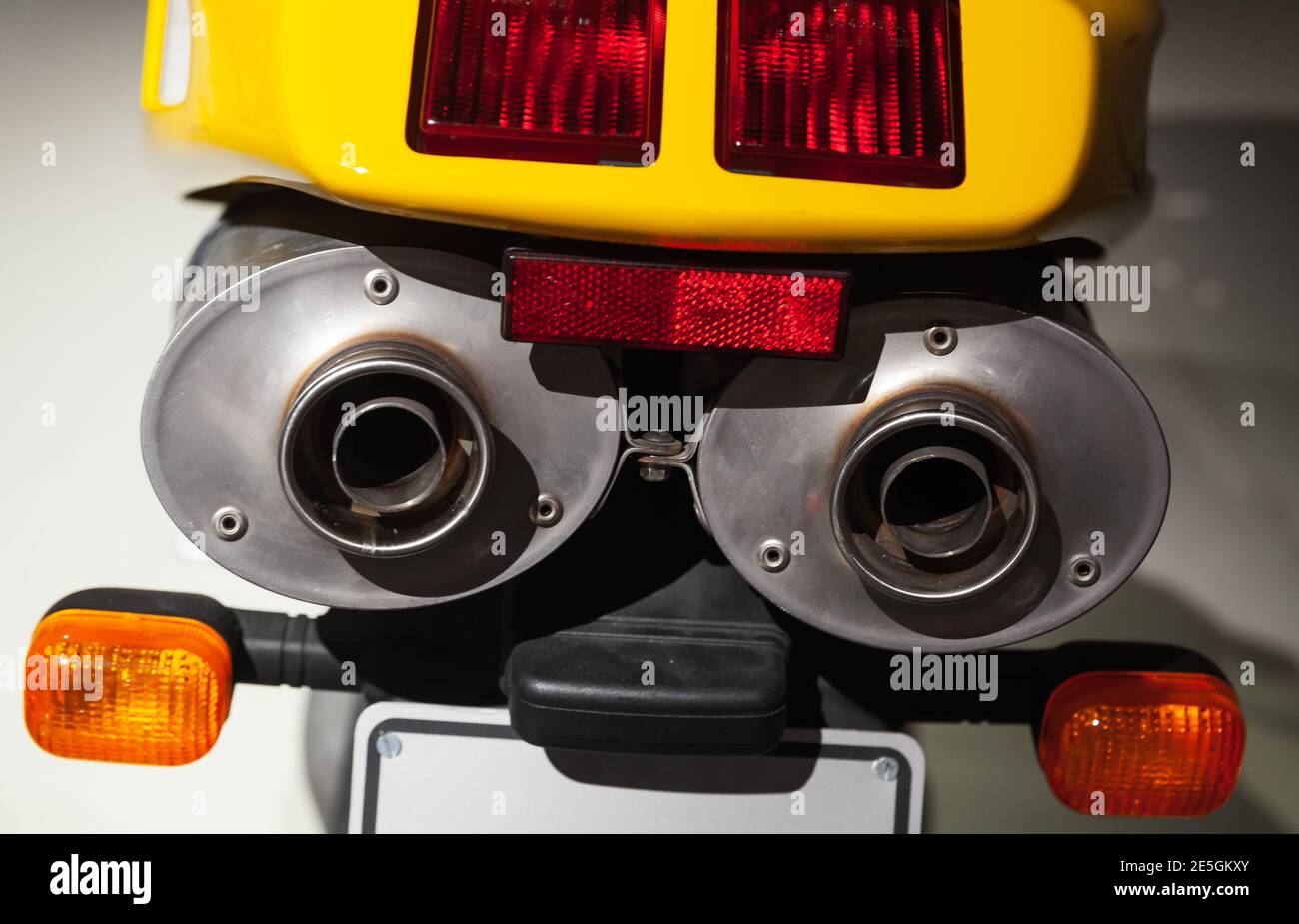 Exhaust pipes hires stock photography and images Alamy