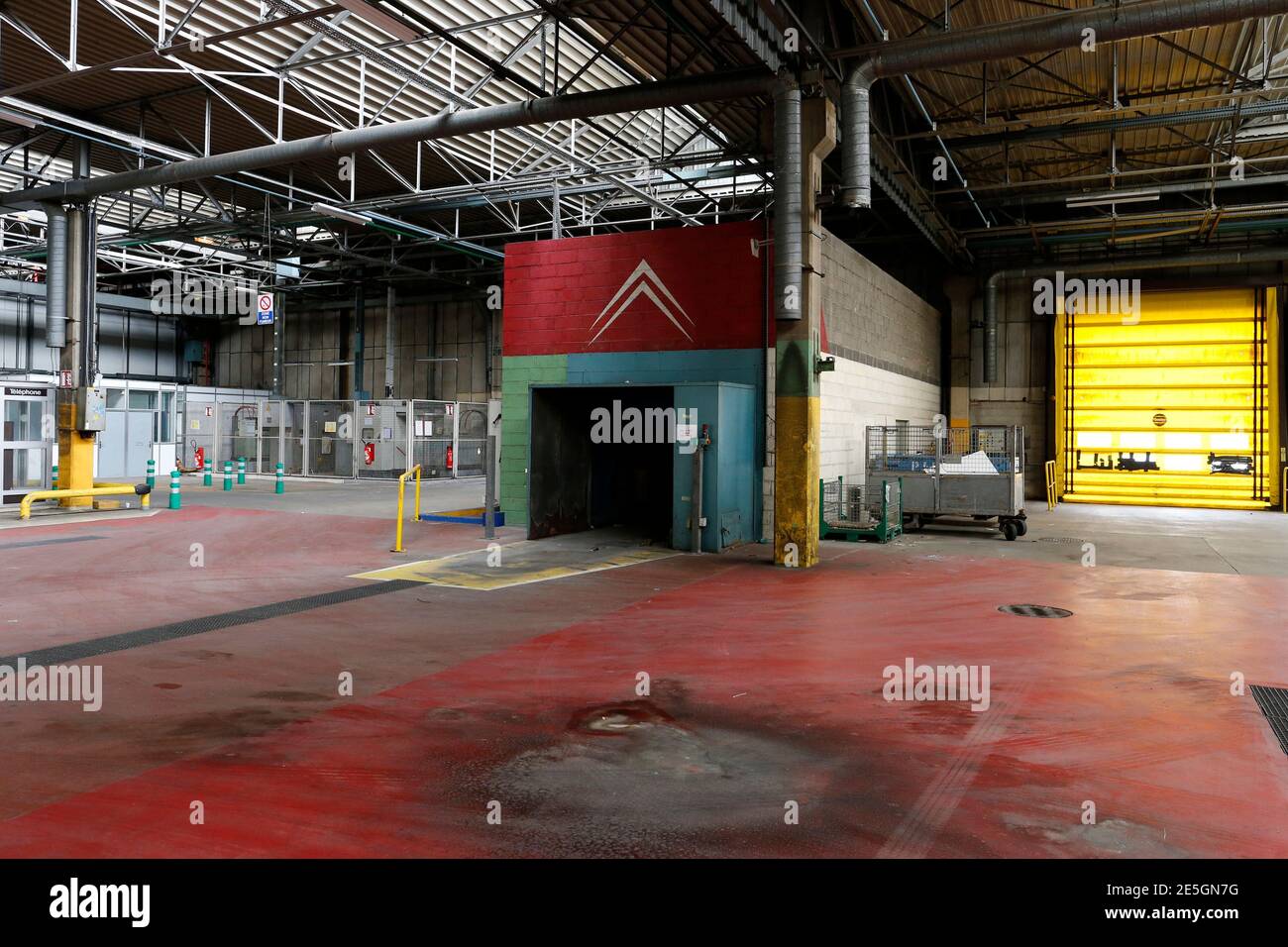 psa automobile high resolution stock photography and images alamy