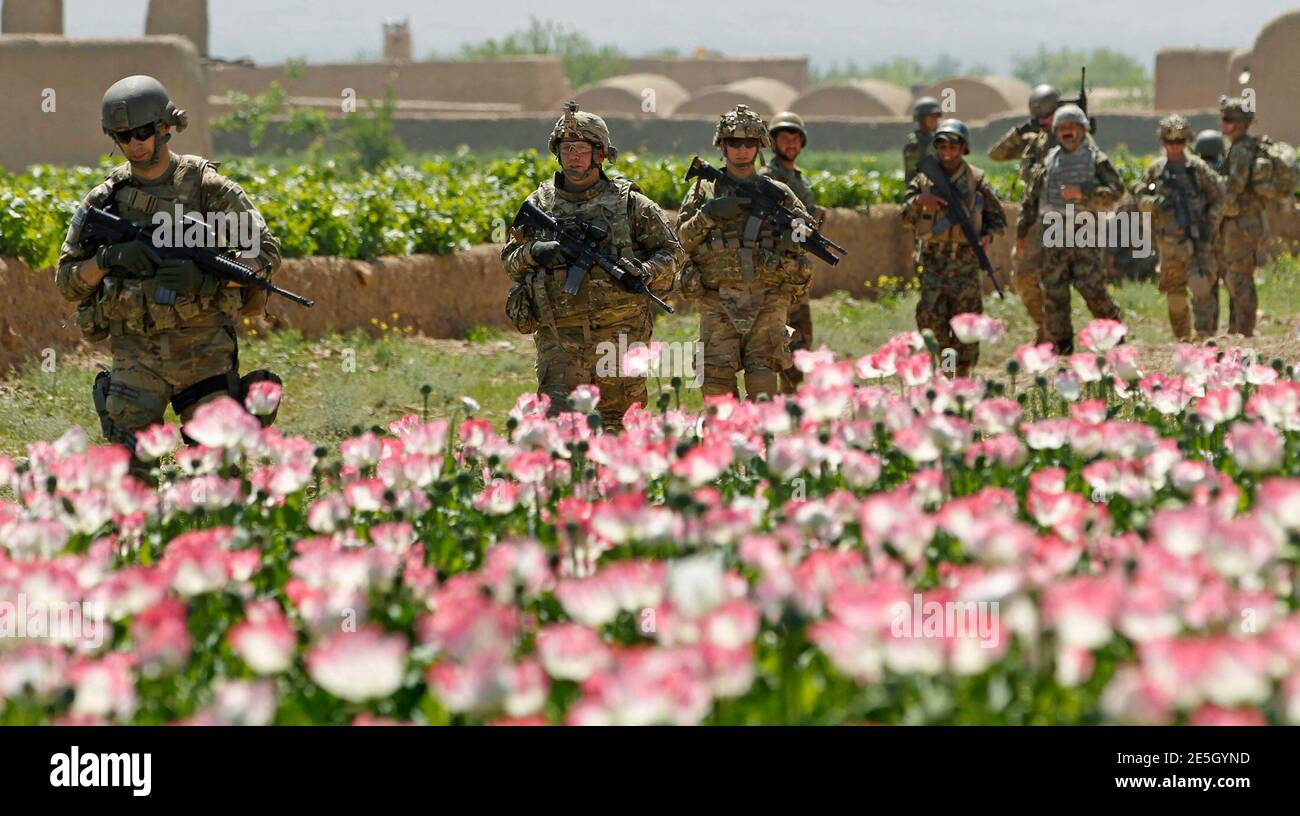 U s army helmet afghanistan hi-res stock photography and images - Alamy