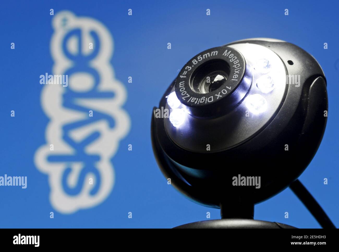 Camera logo hi-res stock photography and images - Page 15 - Alamy