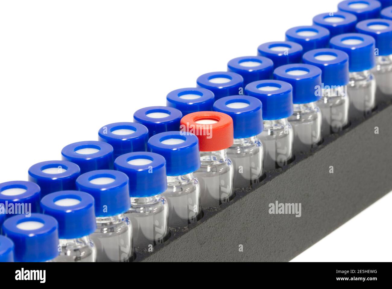 High performance liquid chromatograph, HPLC, glass vials in the rack.  Research and development of pharmaceuticals and vaccines Stock Photo - Alamy, image size:1300x957