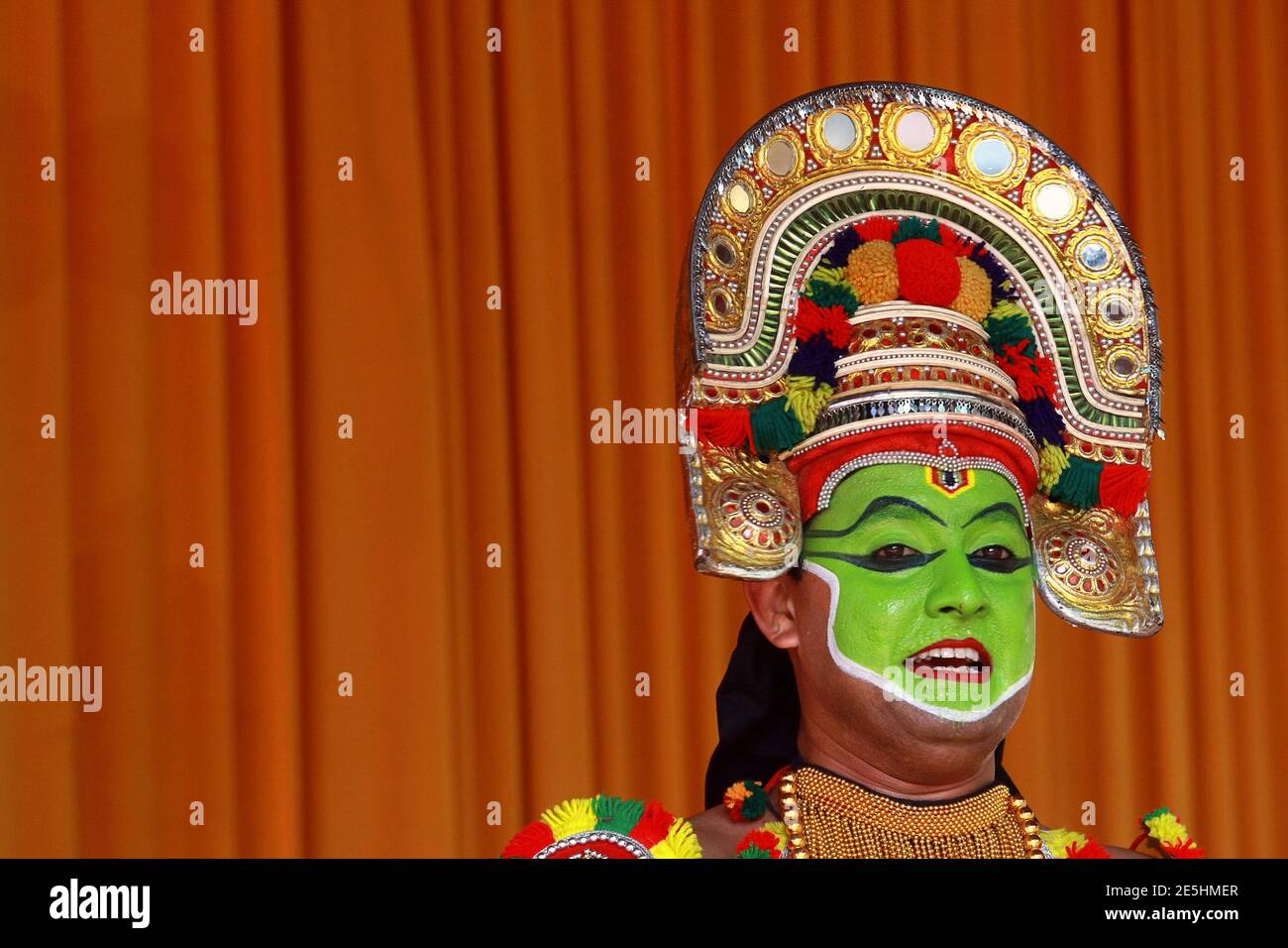 Kunchan Nambiar High Resolution Stock Photography And Images Alamy Kunchan nambiar is one of the best known in malayalam history. https www alamy com an artist performs a traditional indian art form of dance called ottamthullal during an annual temple festival in the southern indian city of kochi february 1 2012 ottamthullal was created during the 18th century by kalakkaththu kunchan nambiar a malayalam poet the festival features a colourful procession of decorated elephants and drum concerts reuterssivaram v india tags society religion image399301023 html