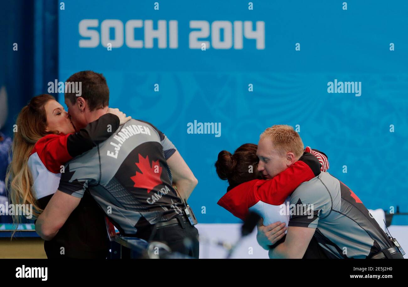 Hugs and kisses sport High Resolution Stock Photography and Images Alamy