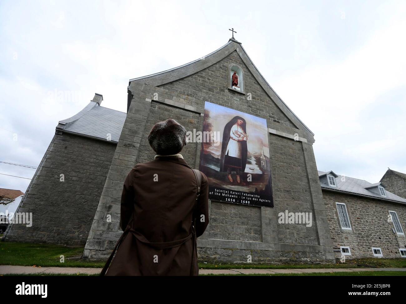 Canada native american catholic hires stock photography and images Alamy