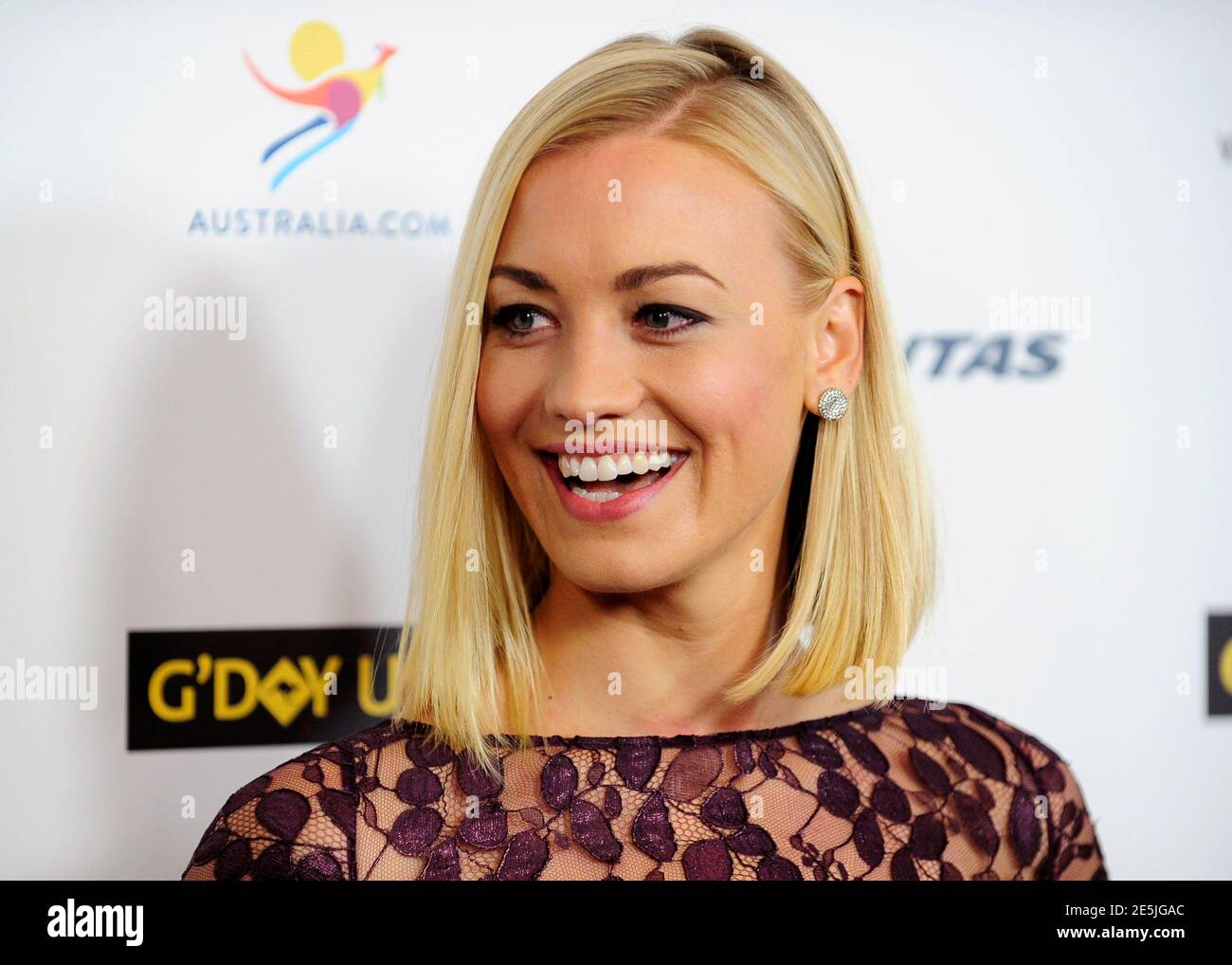 Yvonne strahovski actress hi-res stock photography and images - Alamy