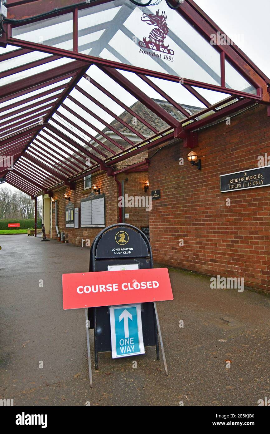 Bristol, UK. 28th Jan, 2021. UK. Golf Clubs around the UK are still