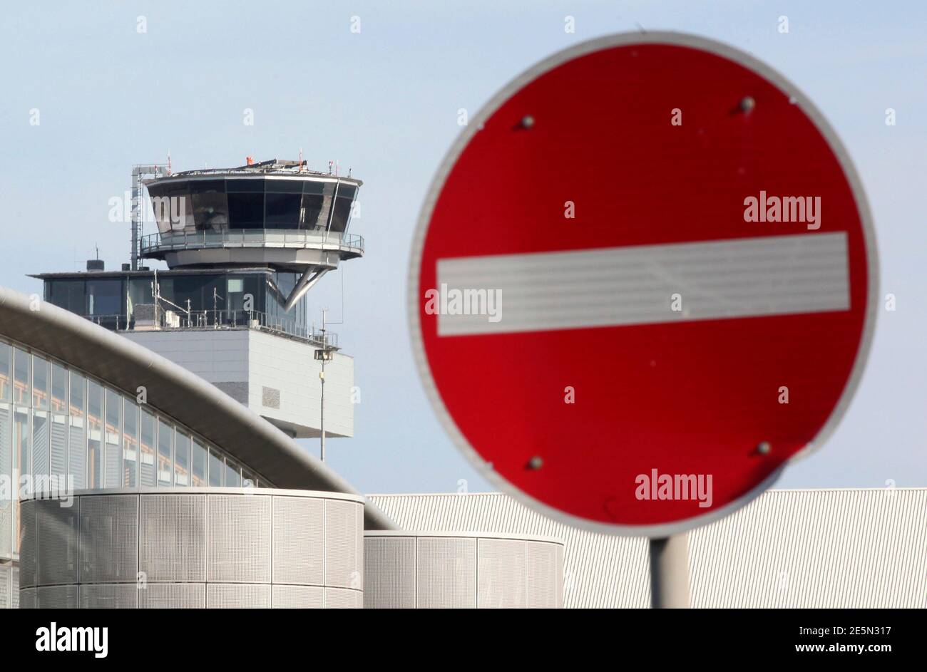 tower-of-dfs-deutsche-flugsicherung-gmbh-hi-res-stock-photography-and