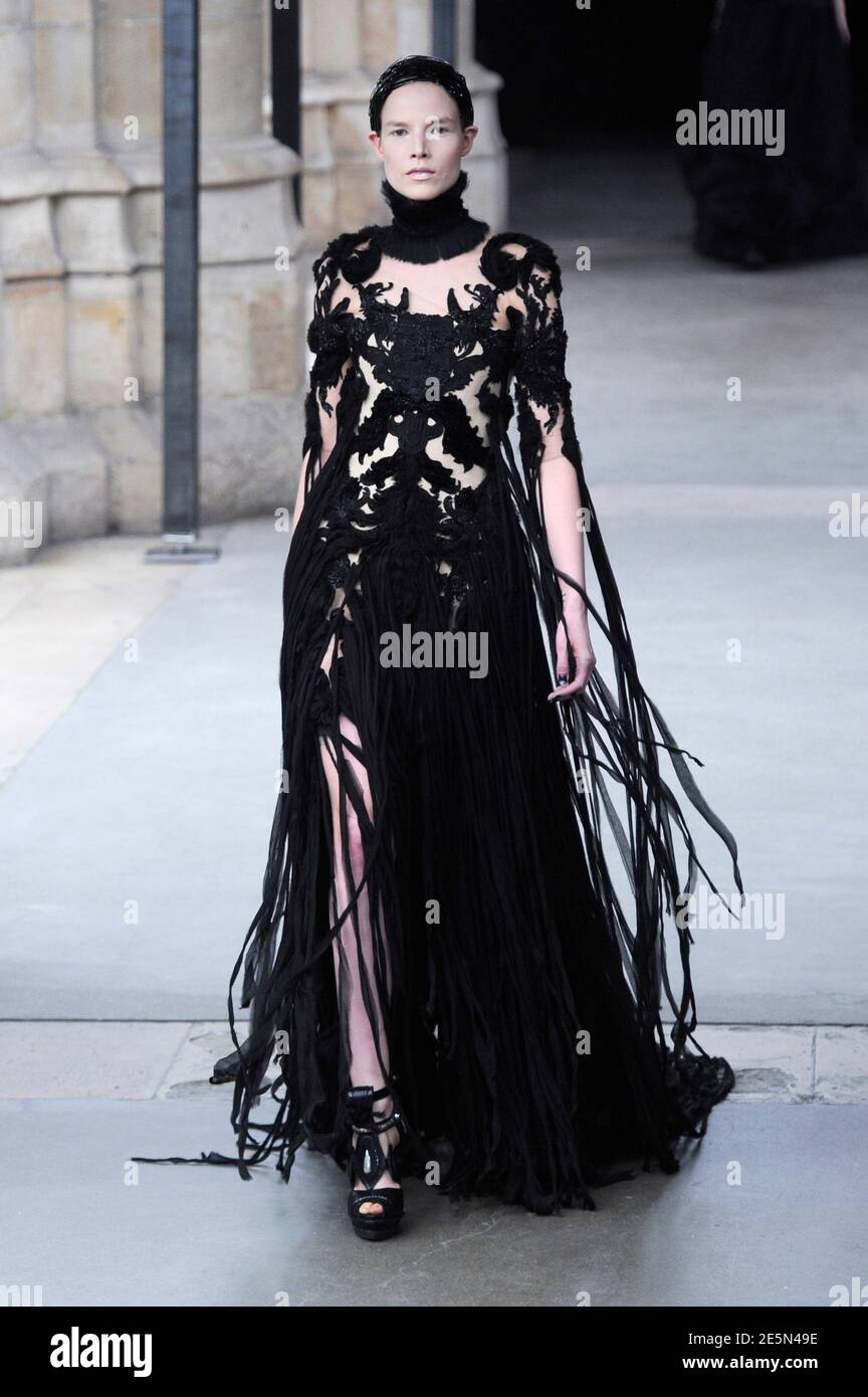 alexander mcqueen designers