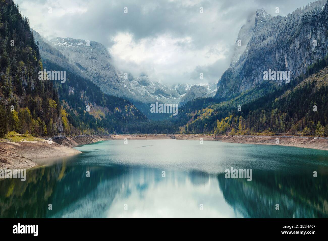 Alpine lake with dramatic sky and beautiful mountains. UNESCO heritage site. Gosausee, Tirol, Austria Stock Photo
