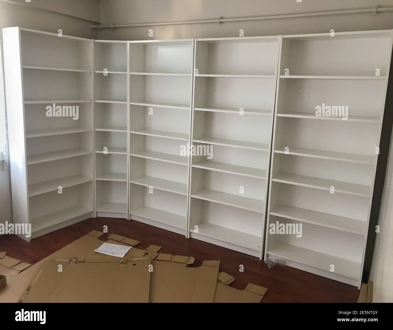 Empty Bookshelf High Resolution Stock Photography and Images Alamy