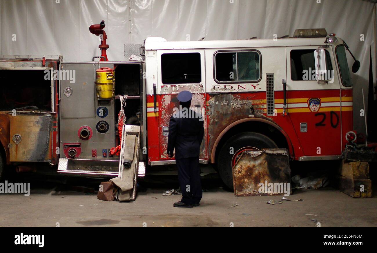 Fire Engine Of The Airport Fire Department High Resolution Stock Photography And Images Alamy Fire Engine Of The Airport Fire Department High Resolution Stock Photography And Images Alamy