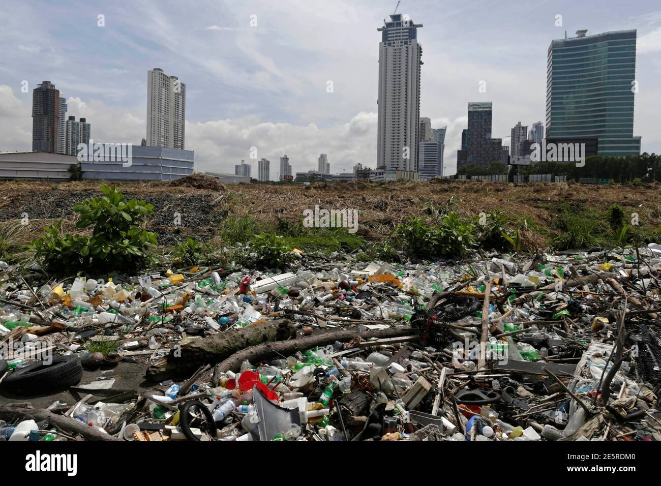 Plastic pollution panama hires stock photography and images Alamy