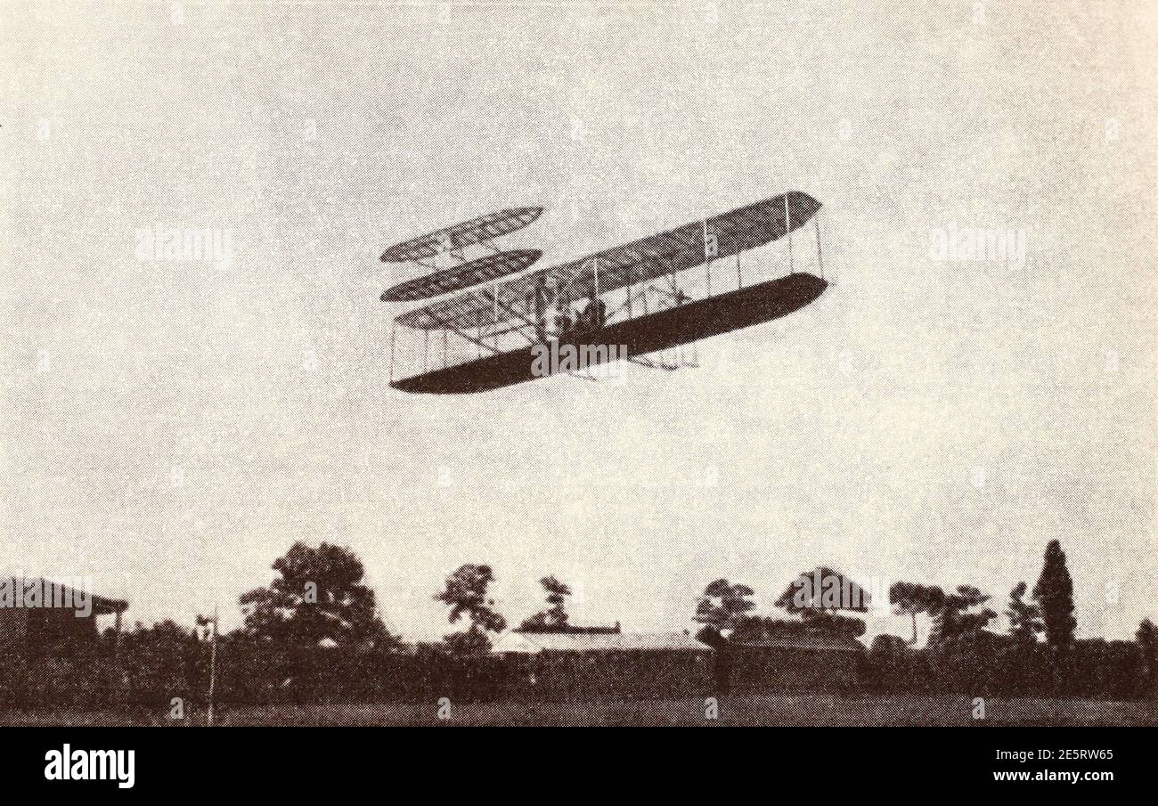 The Wright brothers plane in 1908 Stock Photo Alamy