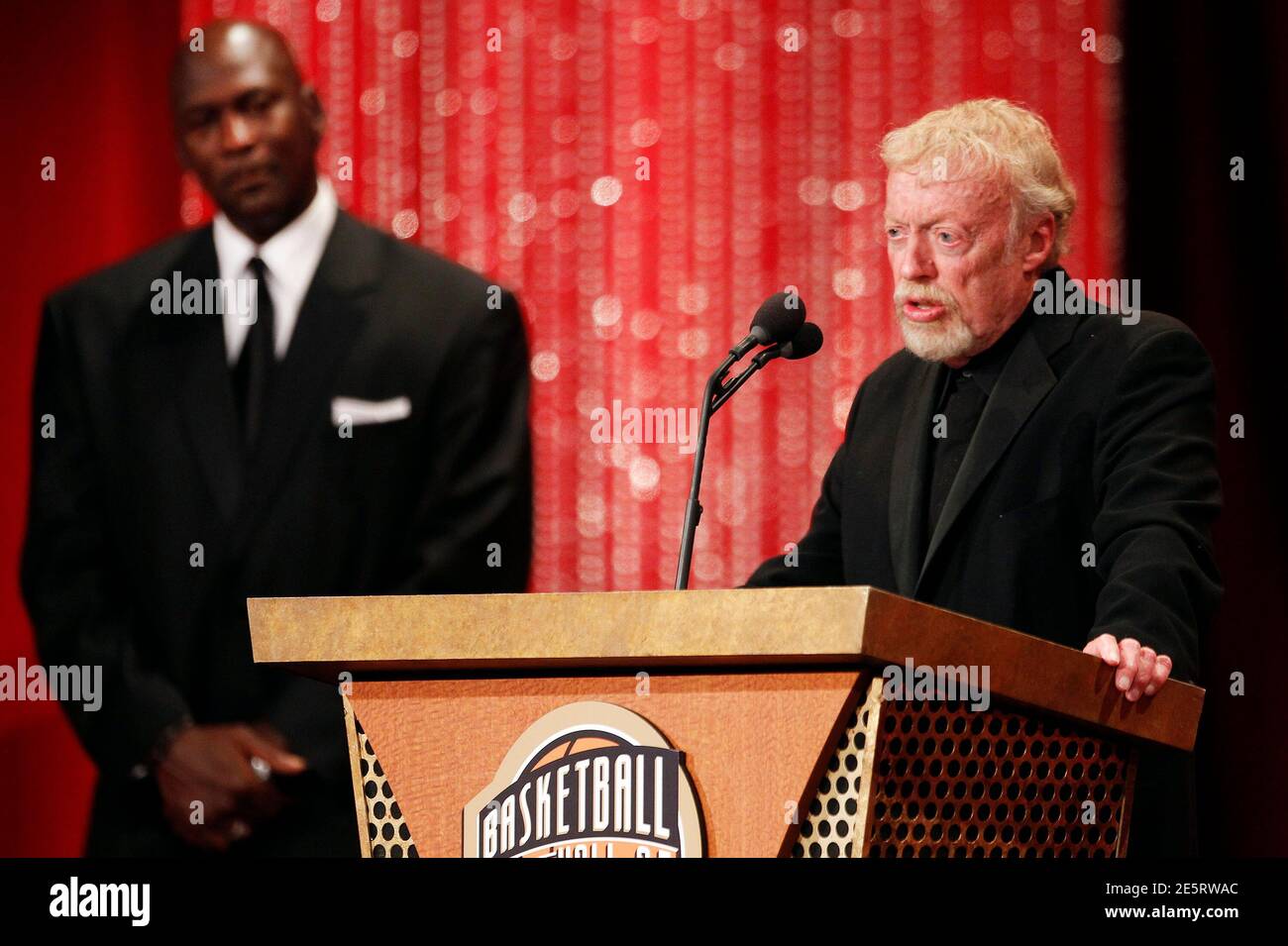 Phil Knight Nike High Resolution Stock Photography and Images - Alamy