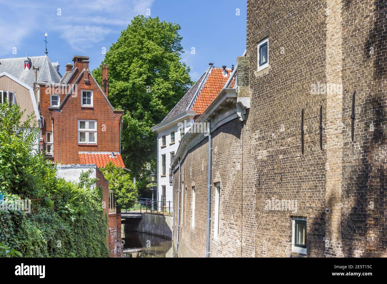 Little canal and old houses in Gouda, Netherlands Stock Photo Alamy