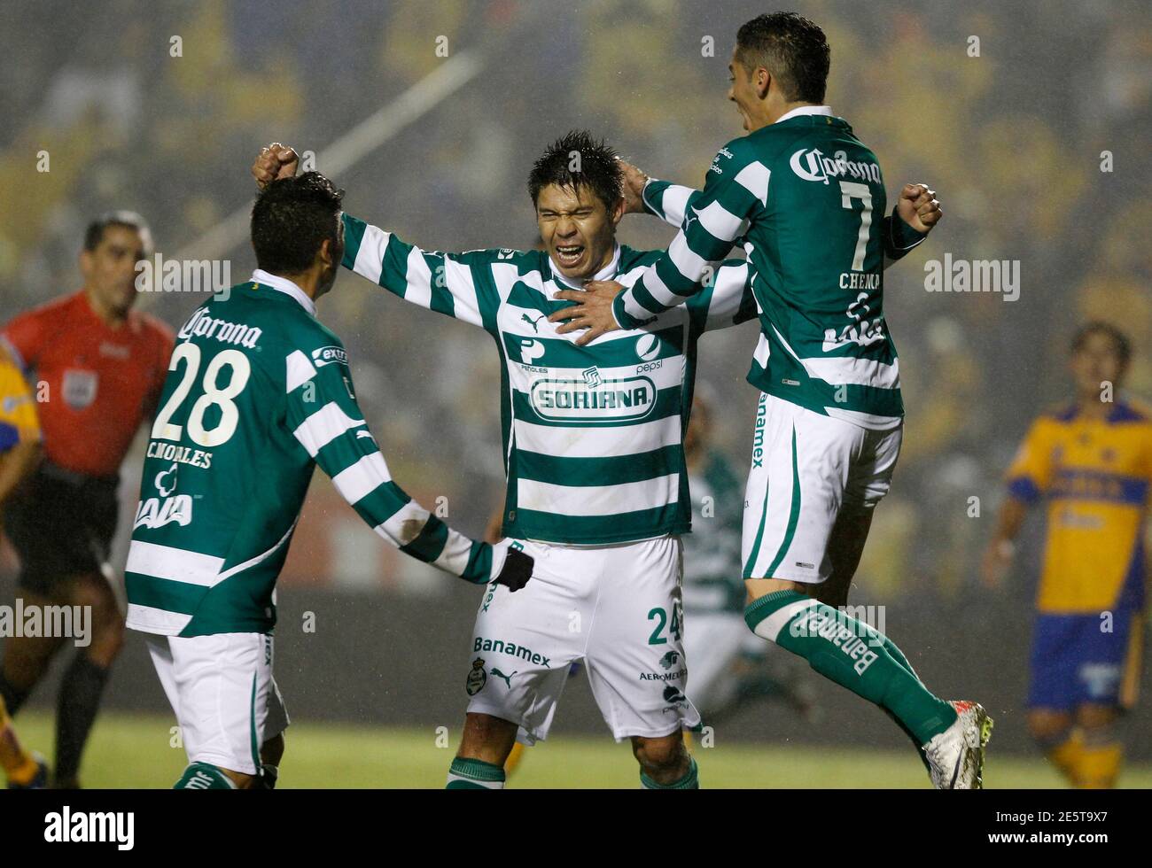 Carlos Morales Santos High Resolution Stock Photography And Images Alamy