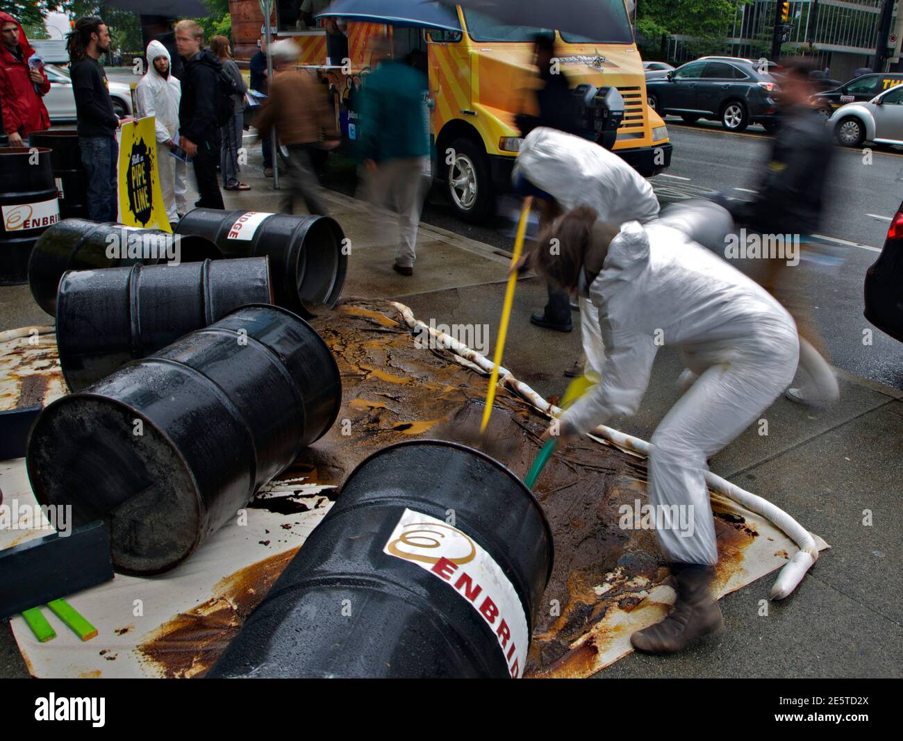 Enbridge oil spill clean up hires stock photography and images Alamy