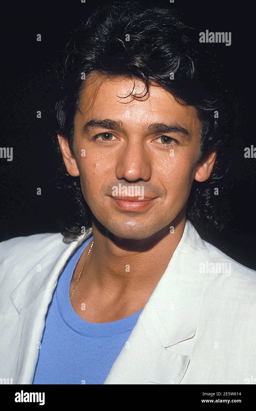 Adrian Zmed 1985 Credit: Ralph Dominguez/MediaPunch Stock Photo