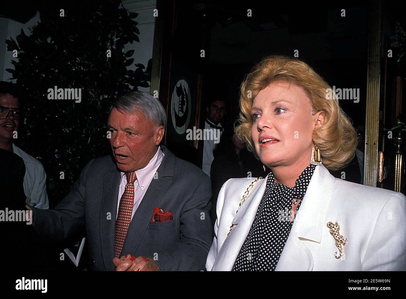 Frank Sinatra And Barbara Sinatra Credit: Ralph Dominguez/MediaPunch Stock  Photo - Alamy
