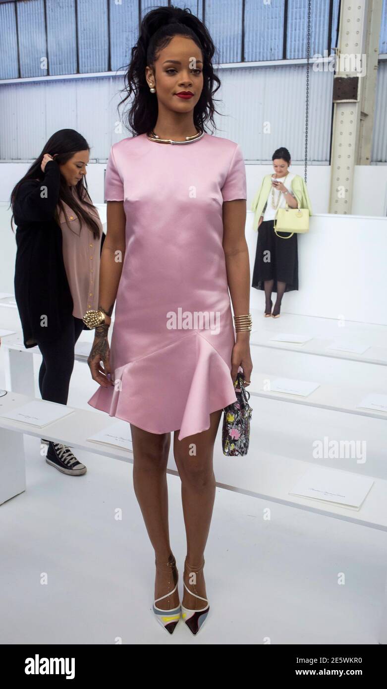 Musician Rihanna attends the Cruise 2015 collection show from French  fashion house Christian Dior in the Brooklyn borough of New York May 7,  2014. REUTERS/Eric Thayer (UNITED STATES - Tags: FASHION ENTERTAINMENT