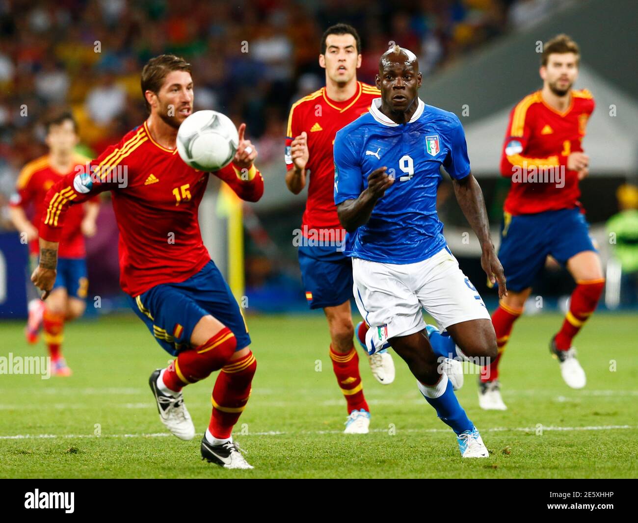 Spain S Sergio Ramos L Fights For The Ball With Italy S Mario Balotelli During Their Euro 12 Final Soccer Match At The Olympic Stadium In Kiev July 1 12 Reuters Darren Staples Ukraine
