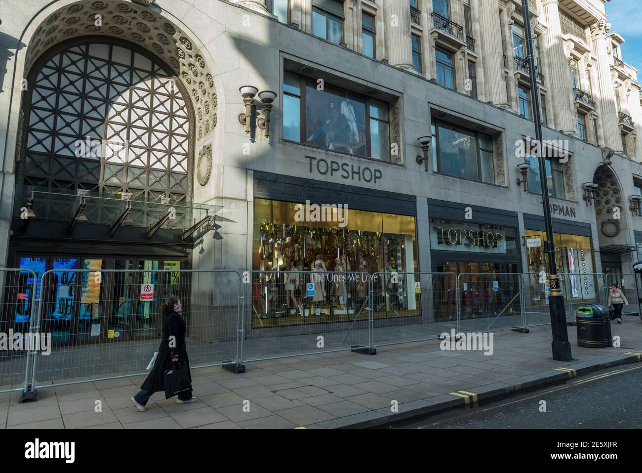 Topshop Business High Resolution Stock Photography and Images - Alamy