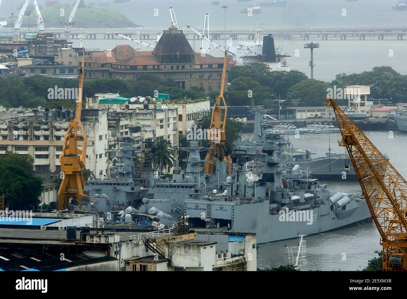 Diesel powered submarine hires stock photography and images Alamy