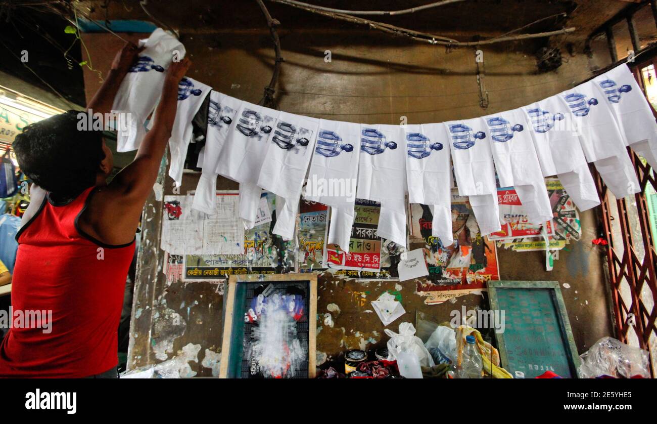 Sports In Kolkata High Resolution Stock Photography And Images Alamy Tvs sport is available for sale at 27 tvs showrooms in kolkata. alamy